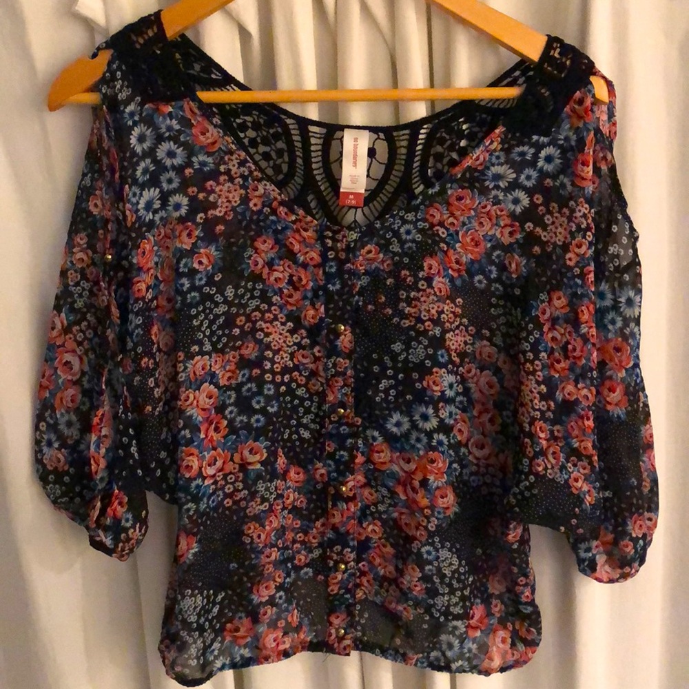 No boundaries sheer open shoulders top